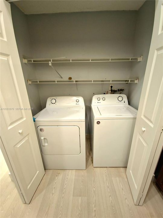 В аренду: $2,850 (3 спален, 2 ванн, 1059 Квадратных фут)
