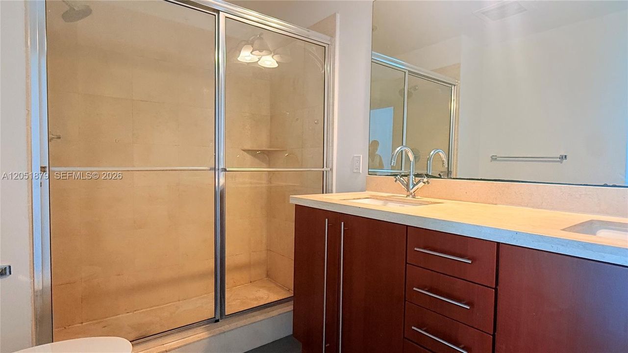 For Sale: $544,900 (2 beds, 2 baths, 1013 Square Feet)