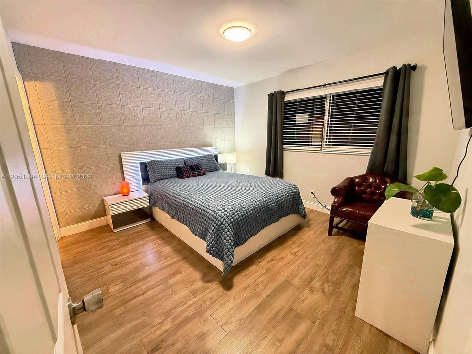 В аренду: $3,200 (2 спален, 1 ванн, 2038 Квадратных фут)