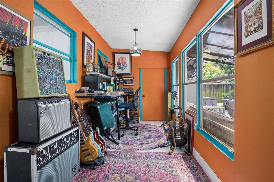 09-Crimaldi- 511 Carolina Ave-9