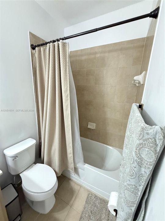 Active With Contract: $3,100 (3 beds, 2 baths, 1740 Square Feet)