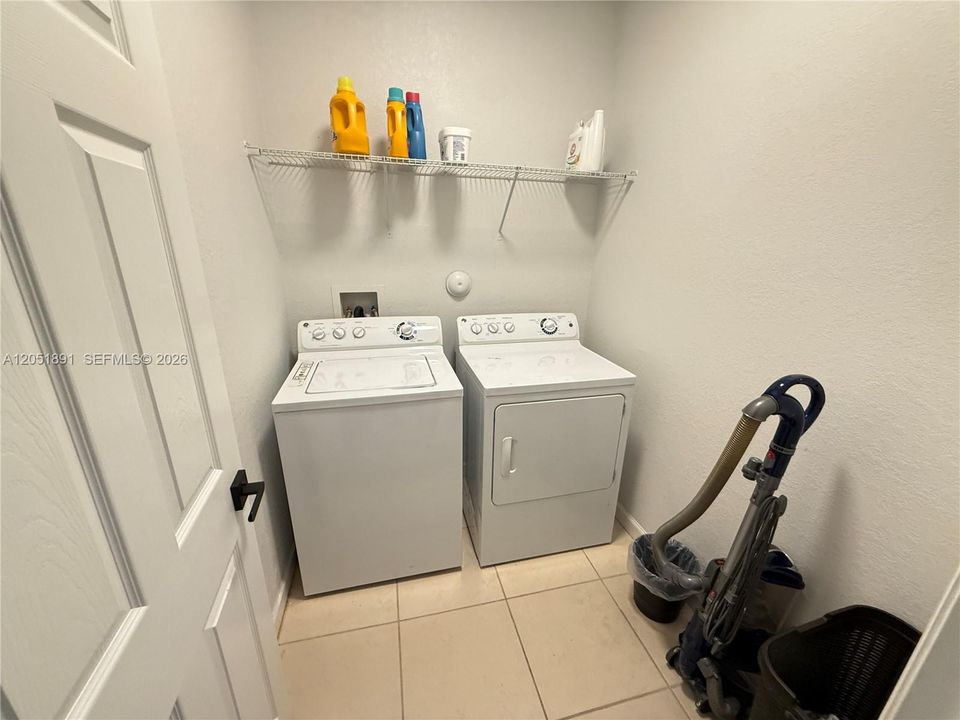 Active With Contract: $3,100 (3 beds, 2 baths, 1740 Square Feet)