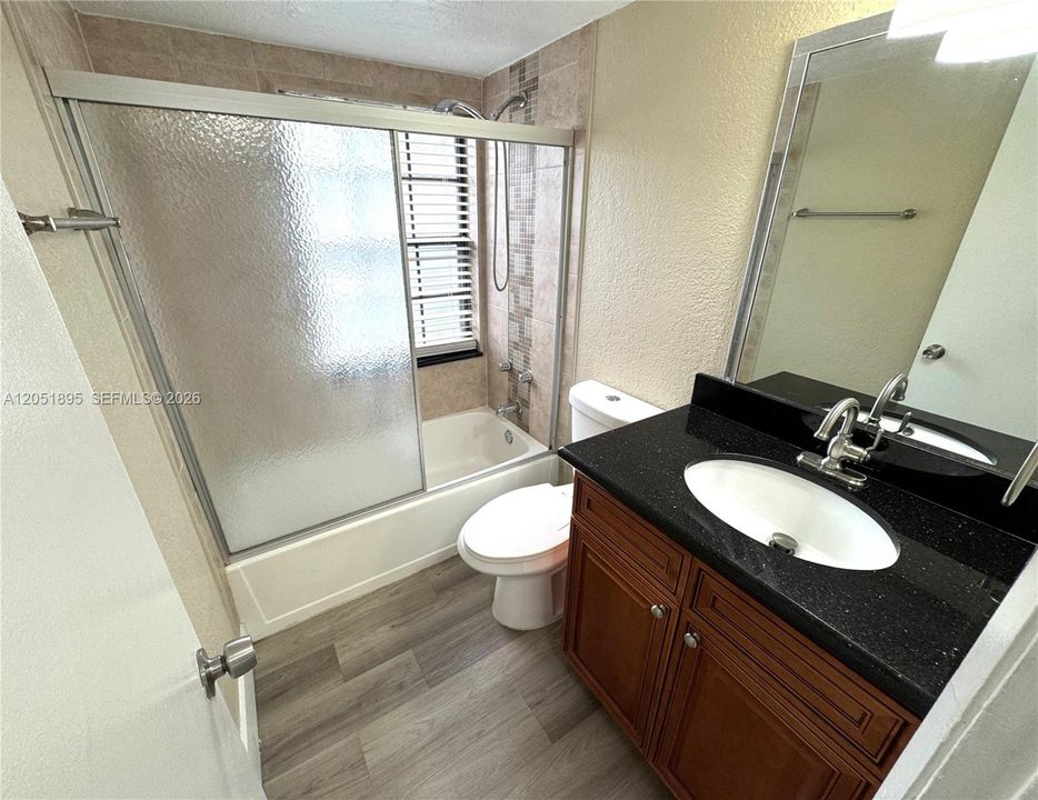 В аренду: $1,795 (2 спален, 2 ванн, 820 Квадратных фут)