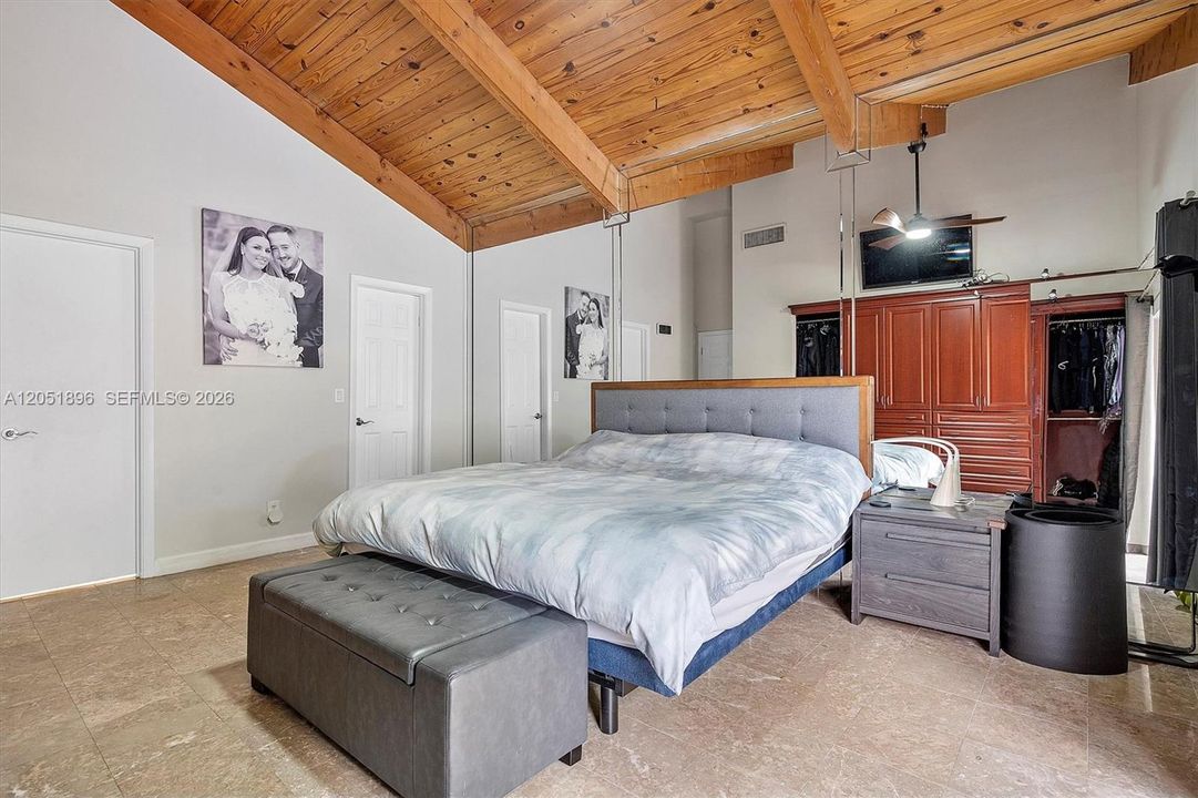 For Sale: $665,000 (3 beds, 2 baths, 1624 Square Feet)