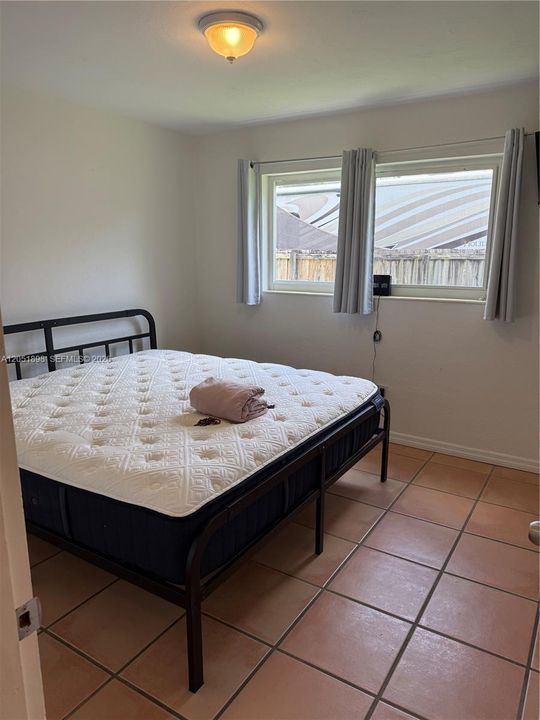 En Venta: $925,000 (5 camas, 3 baños, 2147 Pies cuadrados)