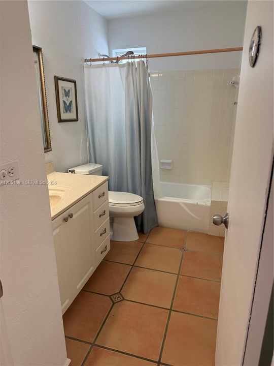 En Venta: $925,000 (5 camas, 3 baños, 2147 Pies cuadrados)