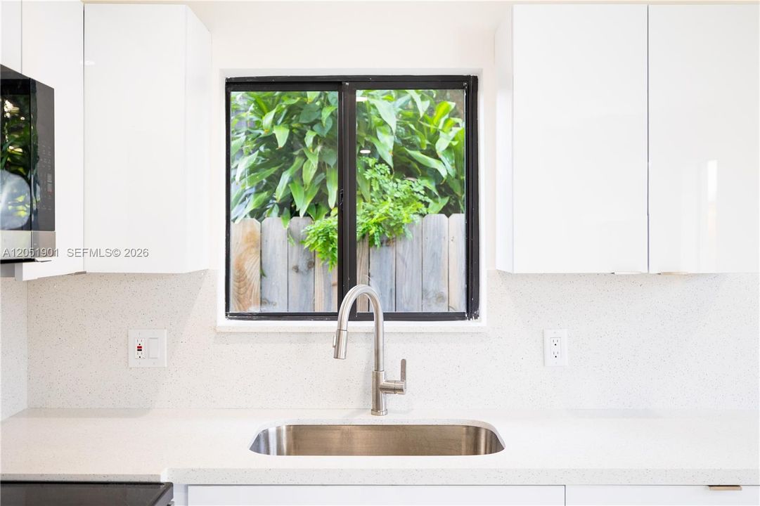 For Sale: $840,000 (0 beds, 0 baths, 2400 Square Feet)