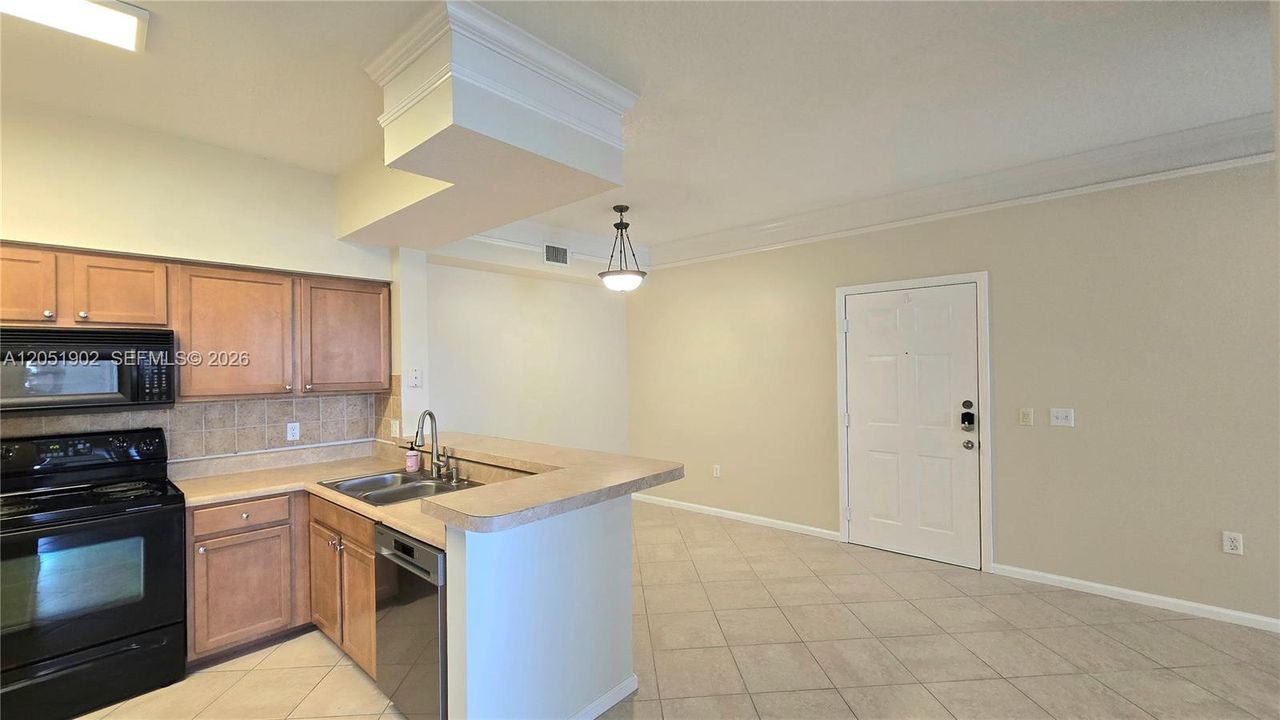 En Venta: $299,900 (1 camas, 1 baños, 714 Pies cuadrados)