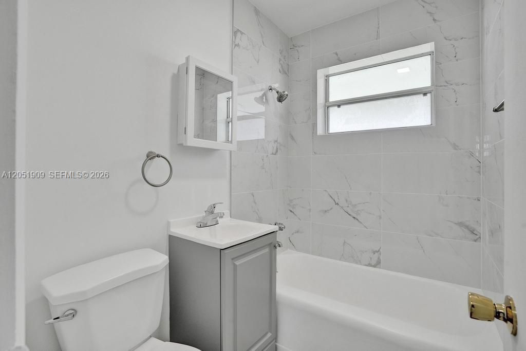 For Sale: $649,000 (4 beds, 2 baths, 1147 Square Feet)