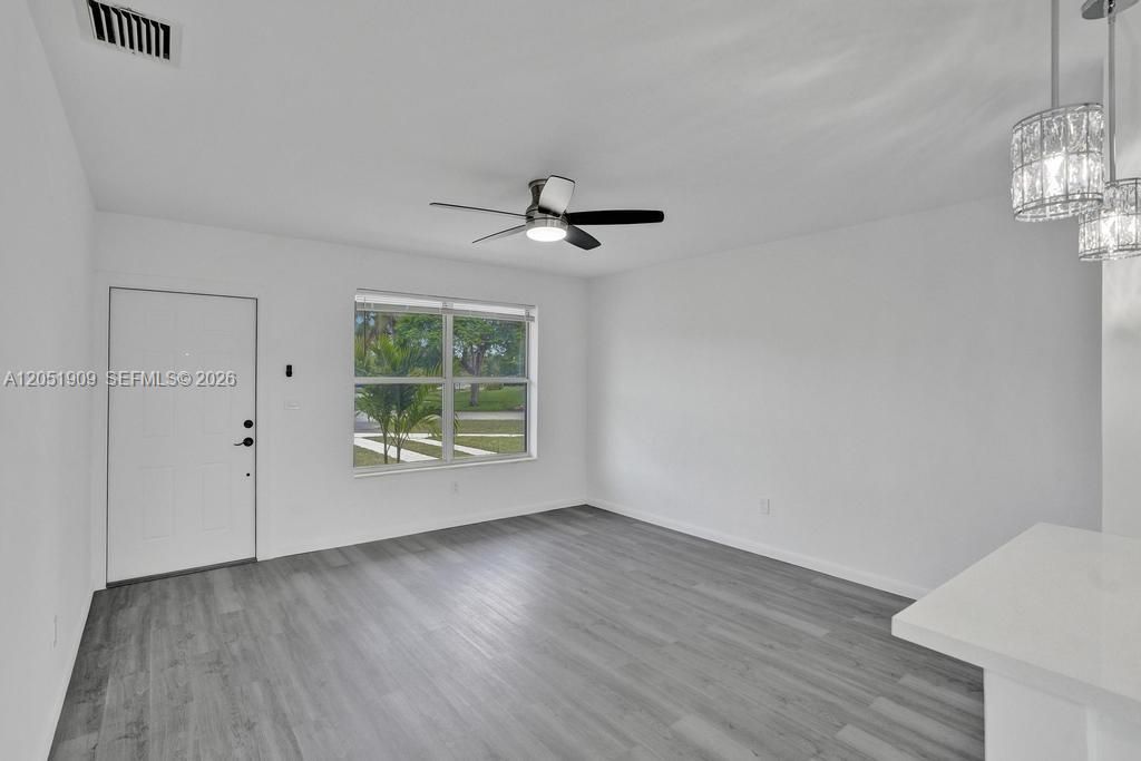 For Sale: $649,000 (4 beds, 2 baths, 1147 Square Feet)