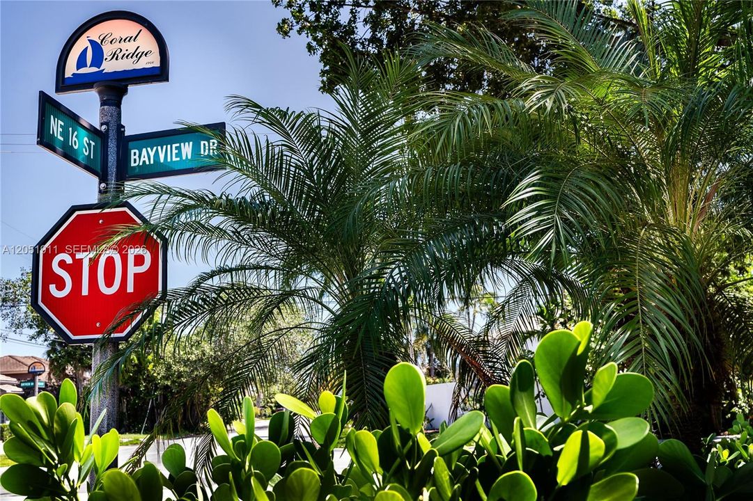 1529 Bay View DR