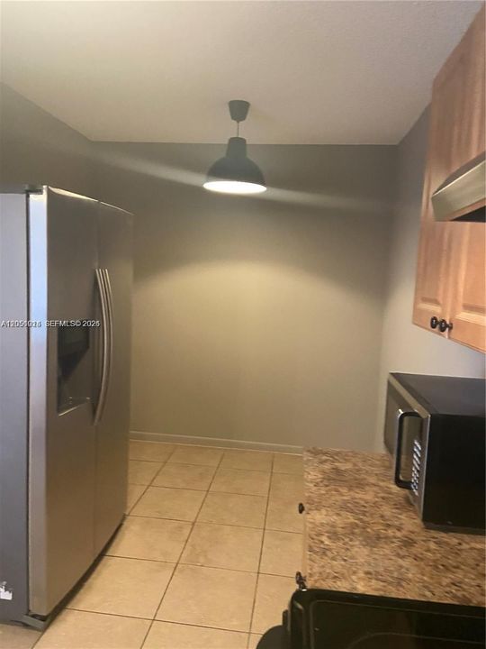 For Rent: $2,300 (3 beds, 2 baths, 1166 Square Feet)