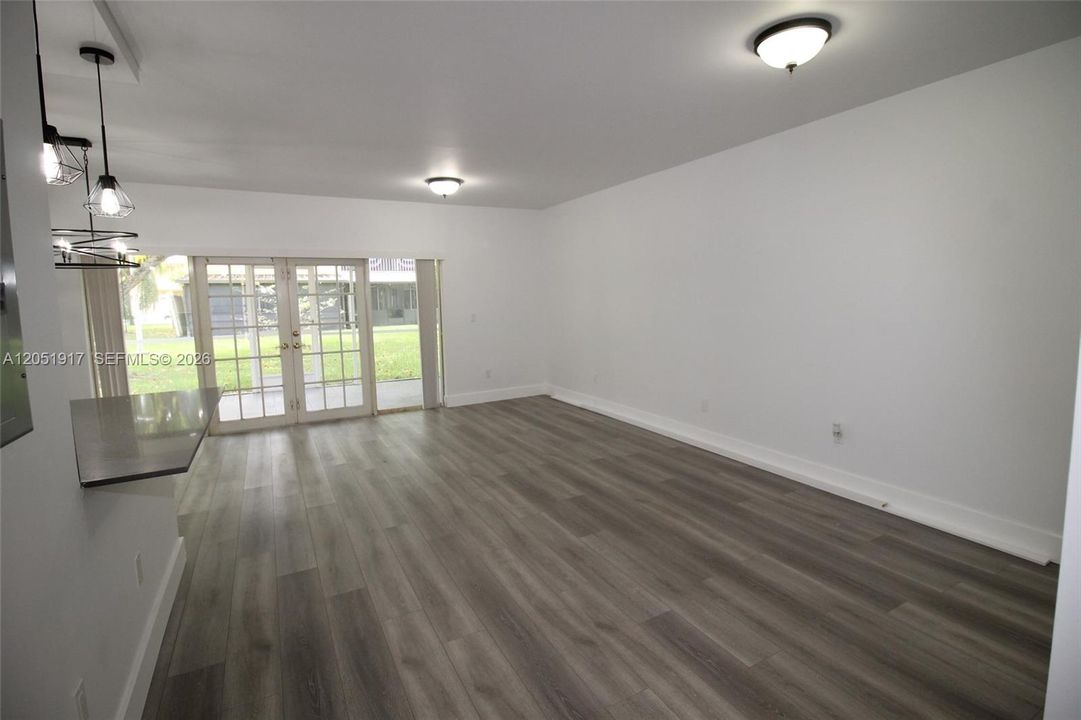 For Sale: $450,000 (3 beds, 2 baths, 2145 Square Feet)