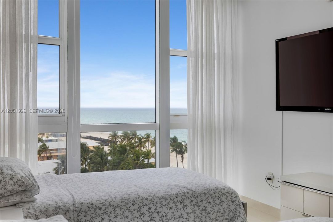 For Rent: $6,500 (2 beds, 2 baths, 1499 Square Feet)