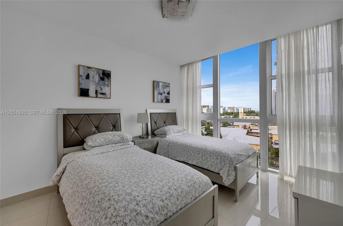 For Rent: $6,500 (2 beds, 2 baths, 1499 Square Feet)