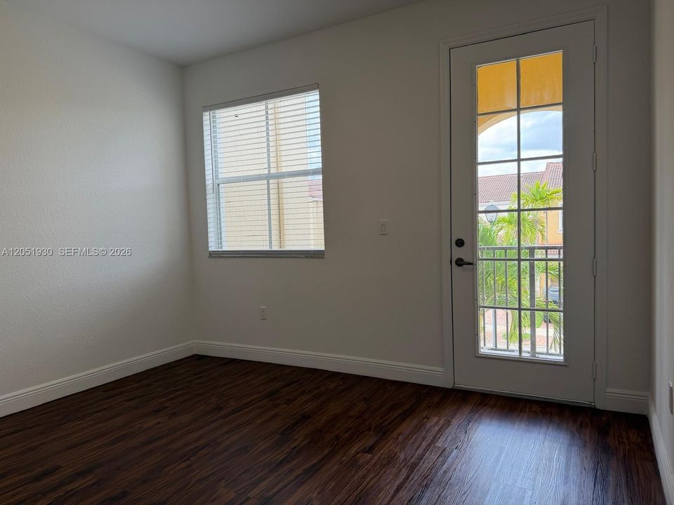 For Rent: $3,300 (3 beds, 3 baths, 1740 Square Feet)