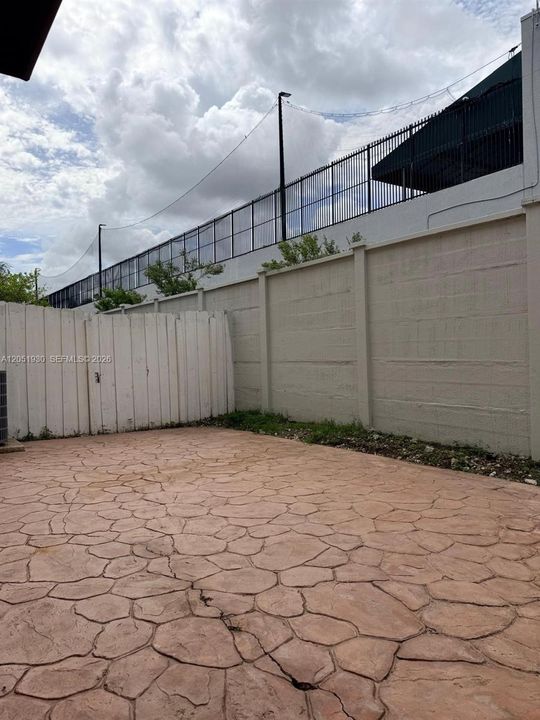 For Rent: $3,300 (3 beds, 3 baths, 1740 Square Feet)