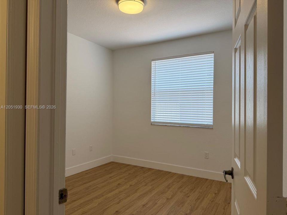 For Rent: $3,300 (3 beds, 3 baths, 1740 Square Feet)