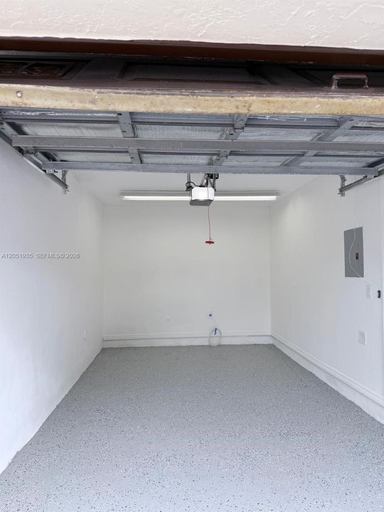 En Venta: $390,000 (3 camas, 3 baños, 1364 Pies cuadrados)