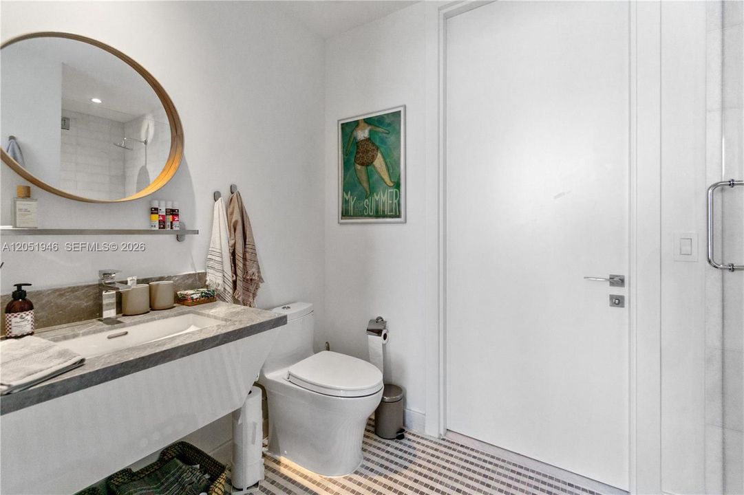В аренду: $7,850 (2 спален, 2 ванн, 955 Квадратных фут)