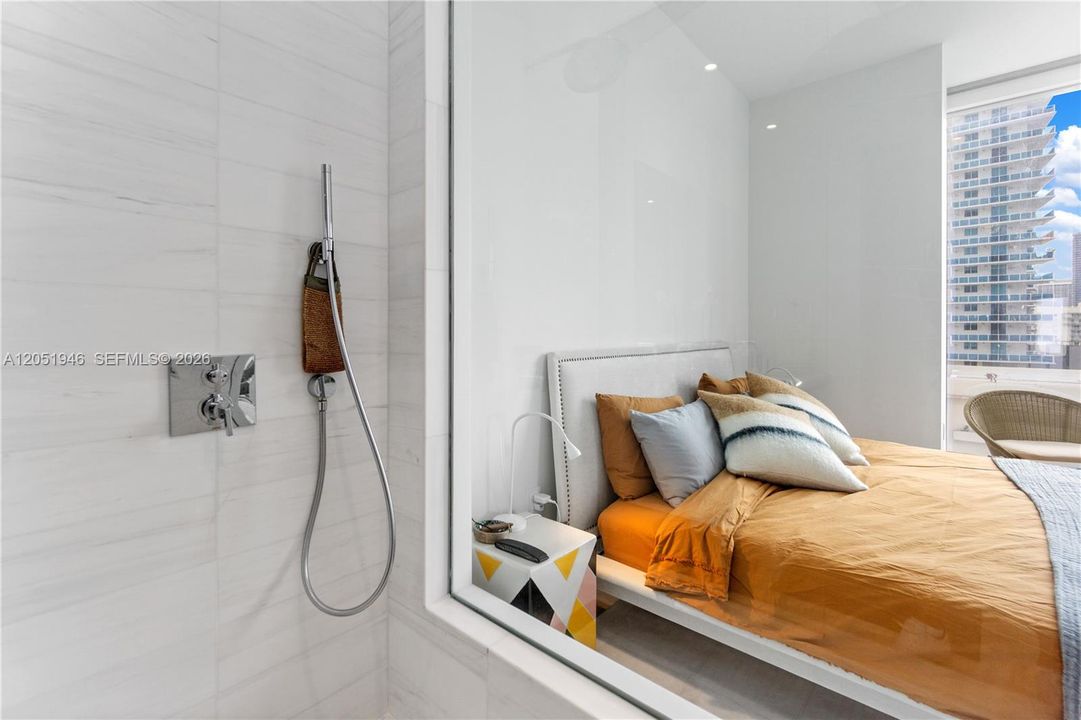 В аренду: $7,850 (2 спален, 2 ванн, 955 Квадратных фут)