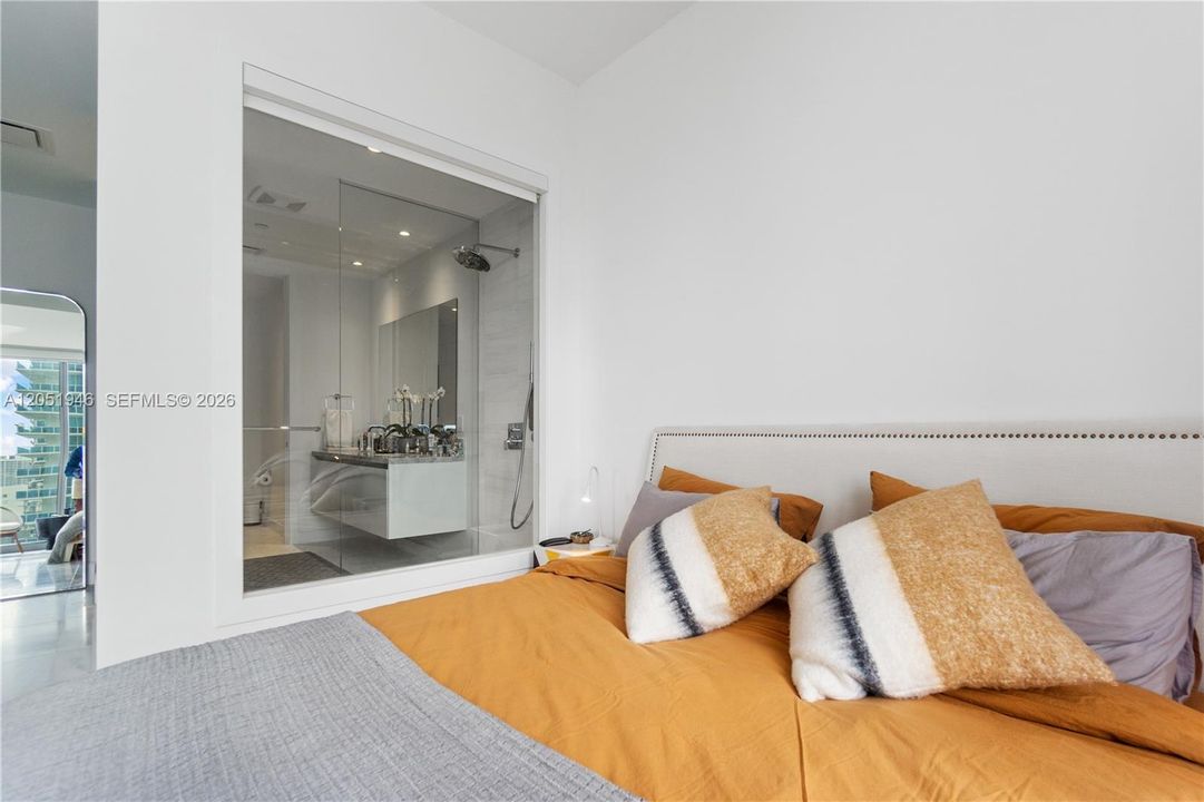 В аренду: $7,850 (2 спален, 2 ванн, 955 Квадратных фут)