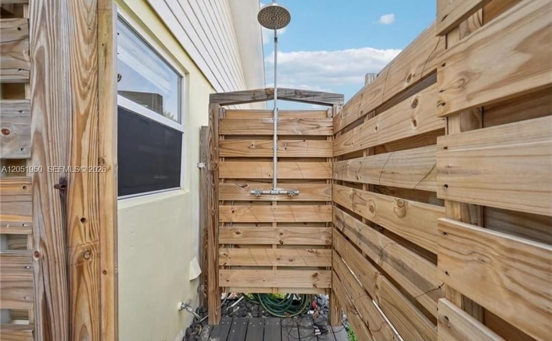 В аренду: $1,450 (2 спален, 2 ванн, 1058 Квадратных фут)