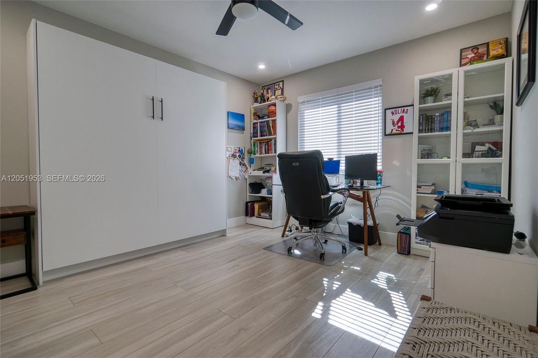 For Sale: $1,990,000 (4 beds, 3 baths, 2539 Square Feet)
