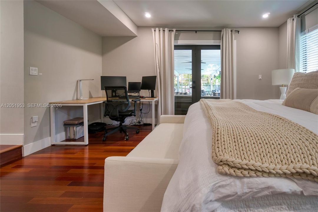 For Sale: $1,990,000 (4 beds, 3 baths, 2539 Square Feet)