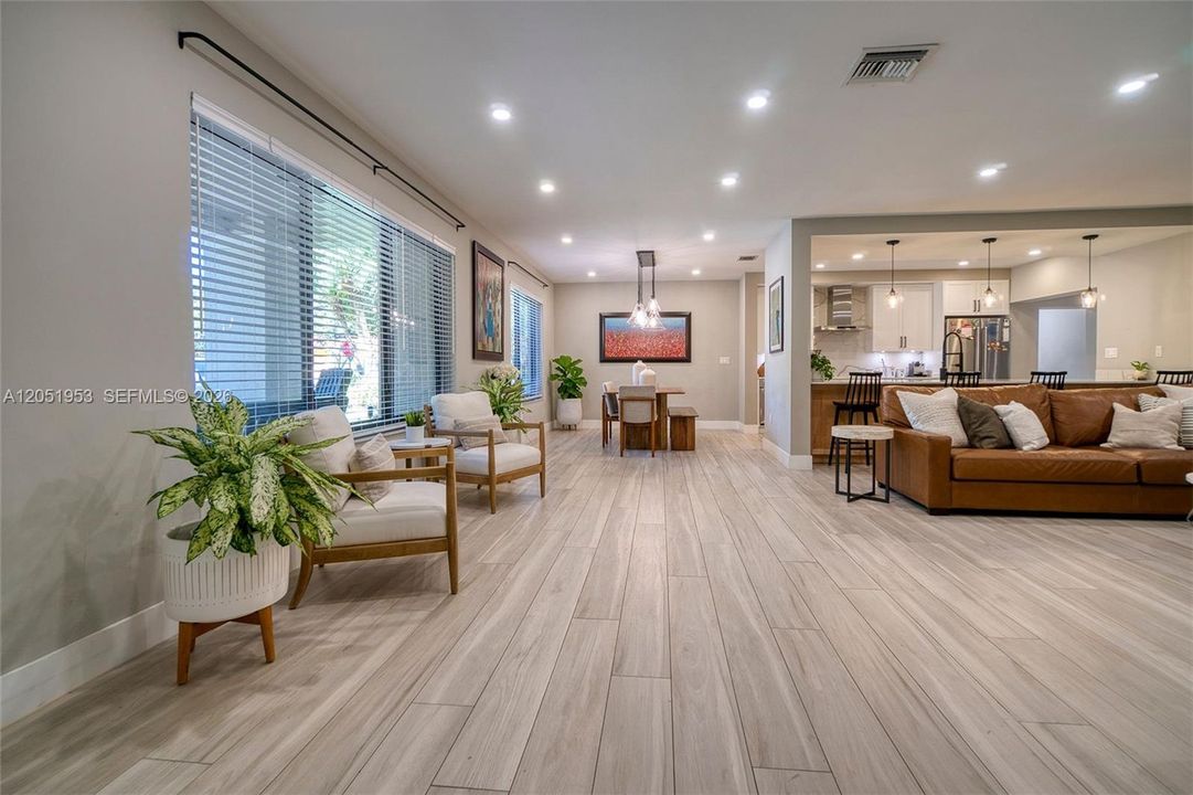 For Sale: $1,990,000 (4 beds, 3 baths, 2539 Square Feet)