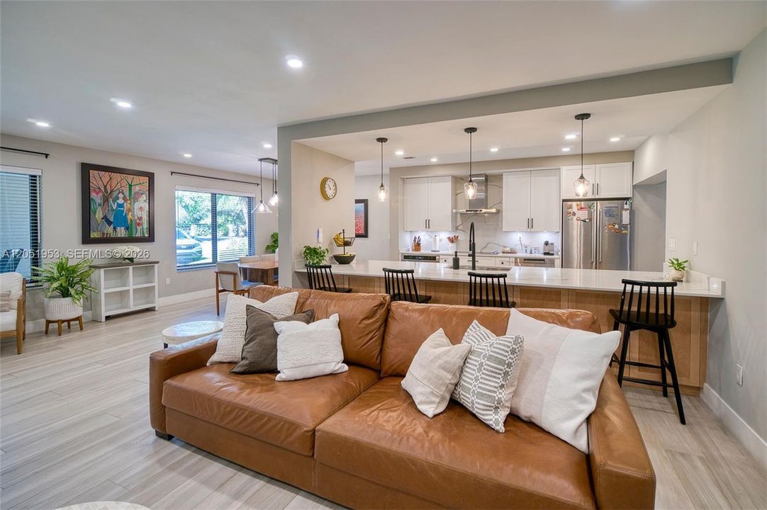 For Sale: $1,990,000 (4 beds, 3 baths, 2539 Square Feet)
