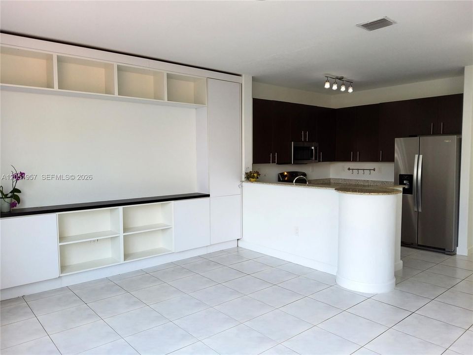 En Renta: $4,200 (3 camas, 2 baños, 2226 Pies cuadrados)