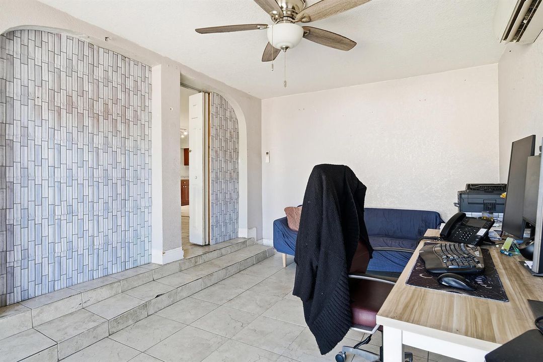 333-MID-PINES-ROAD-33461-018