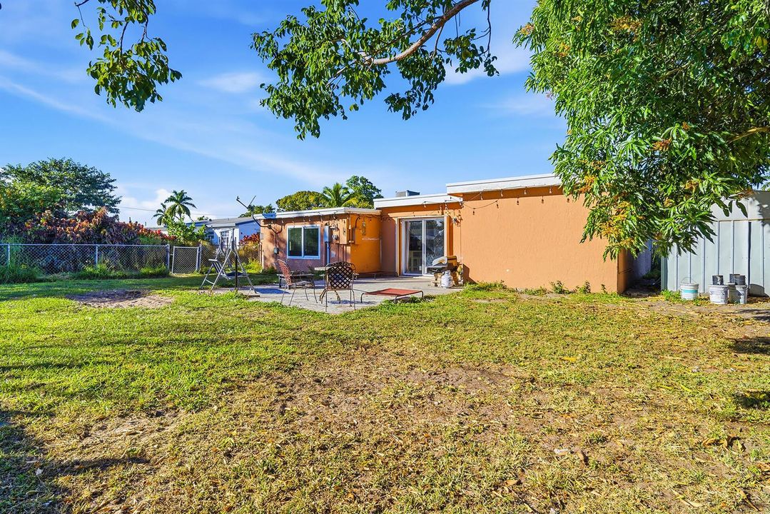 333-MID-PINES-ROAD-33461-036