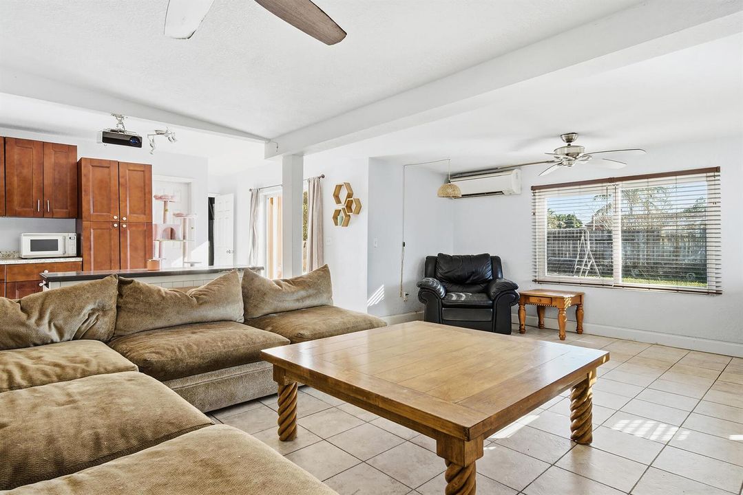 333-MID-PINES-ROAD-33461-007