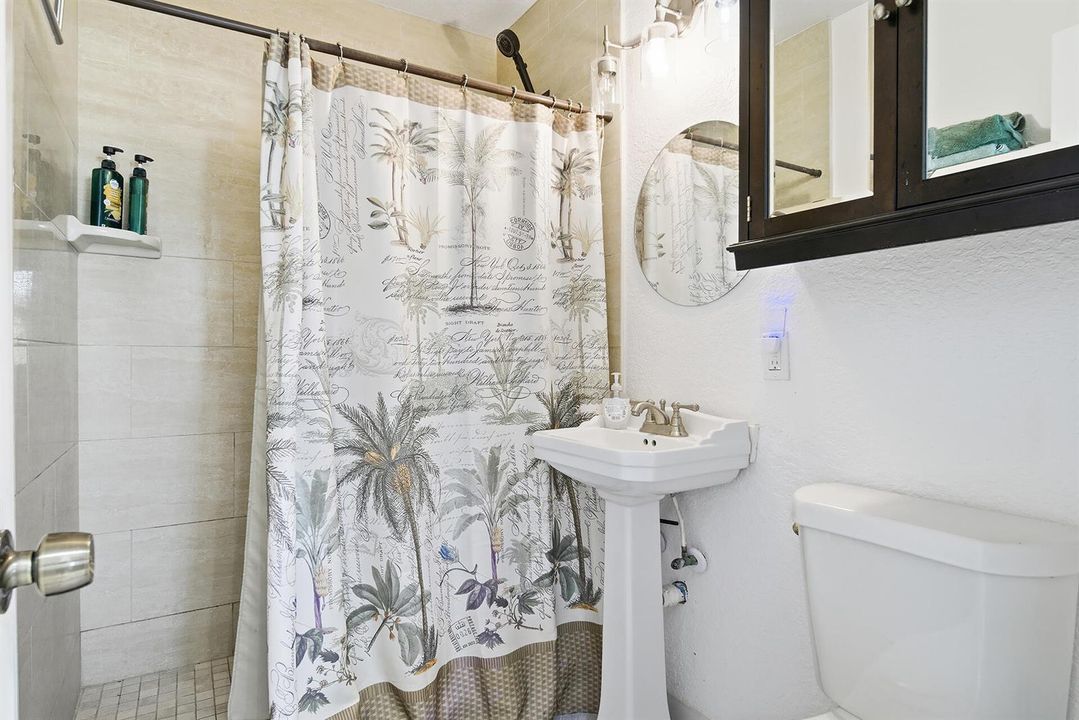333-MID-PINES-ROAD-33461-027