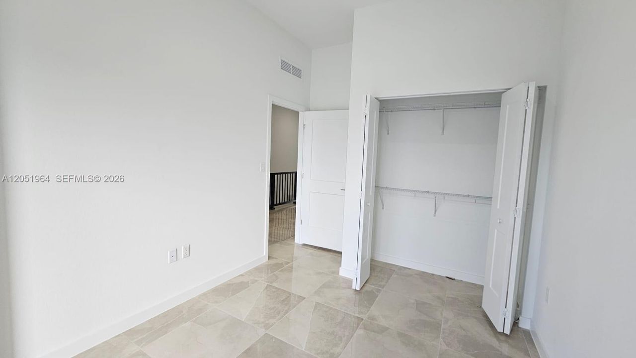 For Rent: $3,099 (4 beds, 3 baths, 1600 Square Feet)