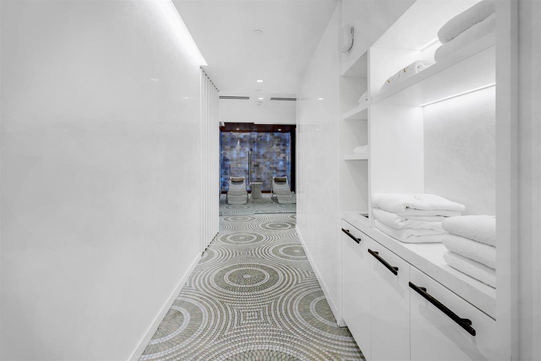 SPA LOUNGE