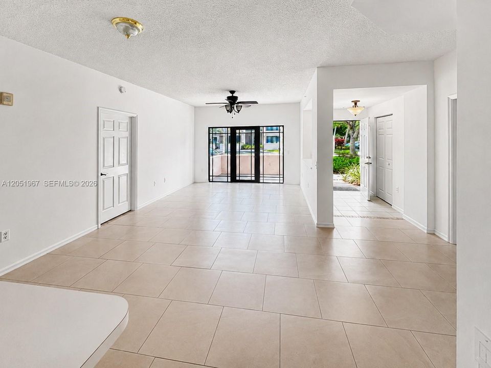 For Sale: $339,000 (3 beds, 2 baths, 1278 Square Feet)