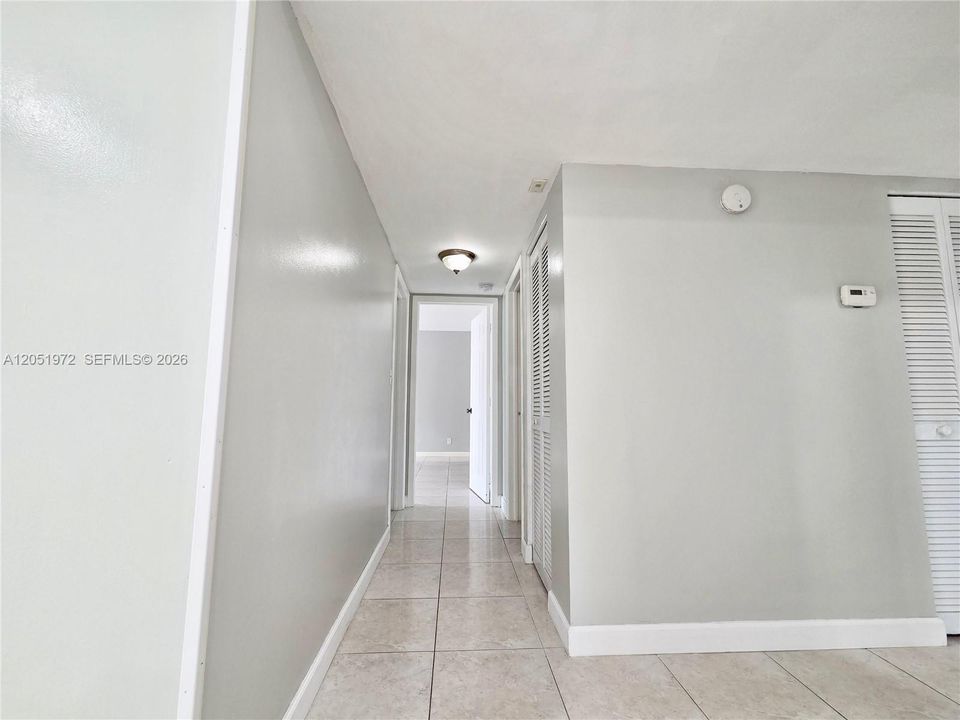 For Rent: $1,950 (2 beds, 2 baths, 1070 Square Feet)