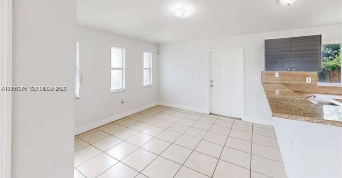 For Rent: $1,358 (3 beds, 2 baths, 1358 Square Feet)