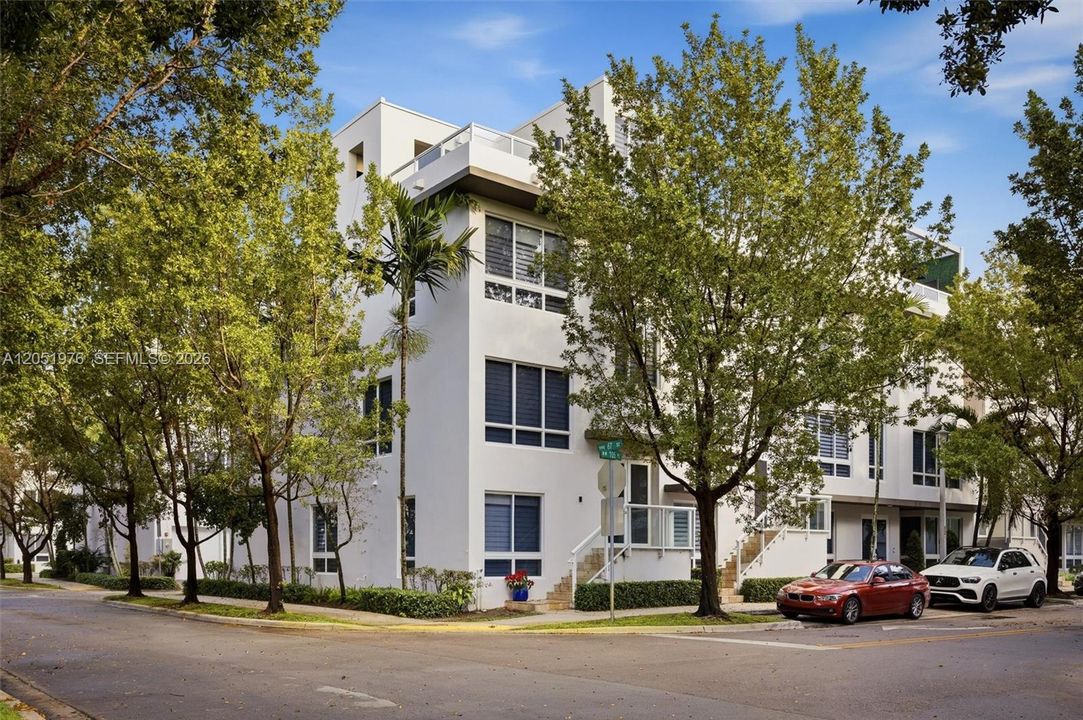For Rent: $5,000 (4 beds, 3 baths, 2683 Square Feet)