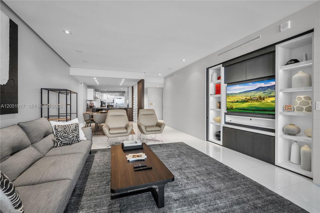 For Sale: $3,200,000 (3 beds, 3 baths, 1933 Square Feet)