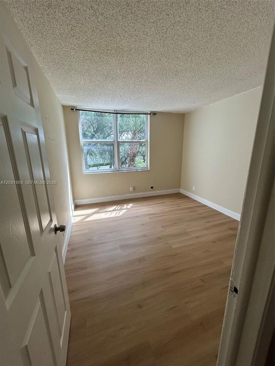 For Rent: $2,100 (2 beds, 2 baths, 775 Square Feet)