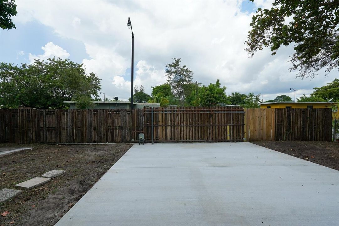 Electric Gate