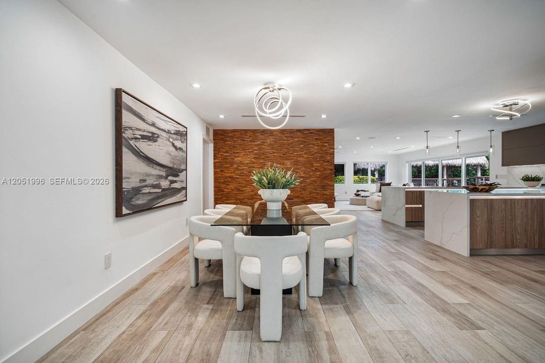 For Sale: $2,550,000 (4 beds, 3 baths, 3233 Square Feet)