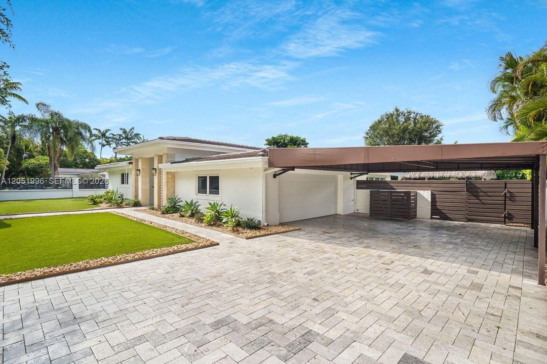 For Sale: $2,550,000 (4 beds, 3 baths, 3233 Square Feet)