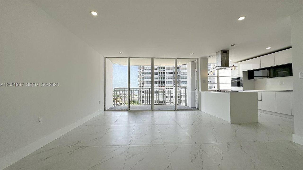 For Rent: $2,950 (2 beds, 2 baths, 1565 Square Feet)