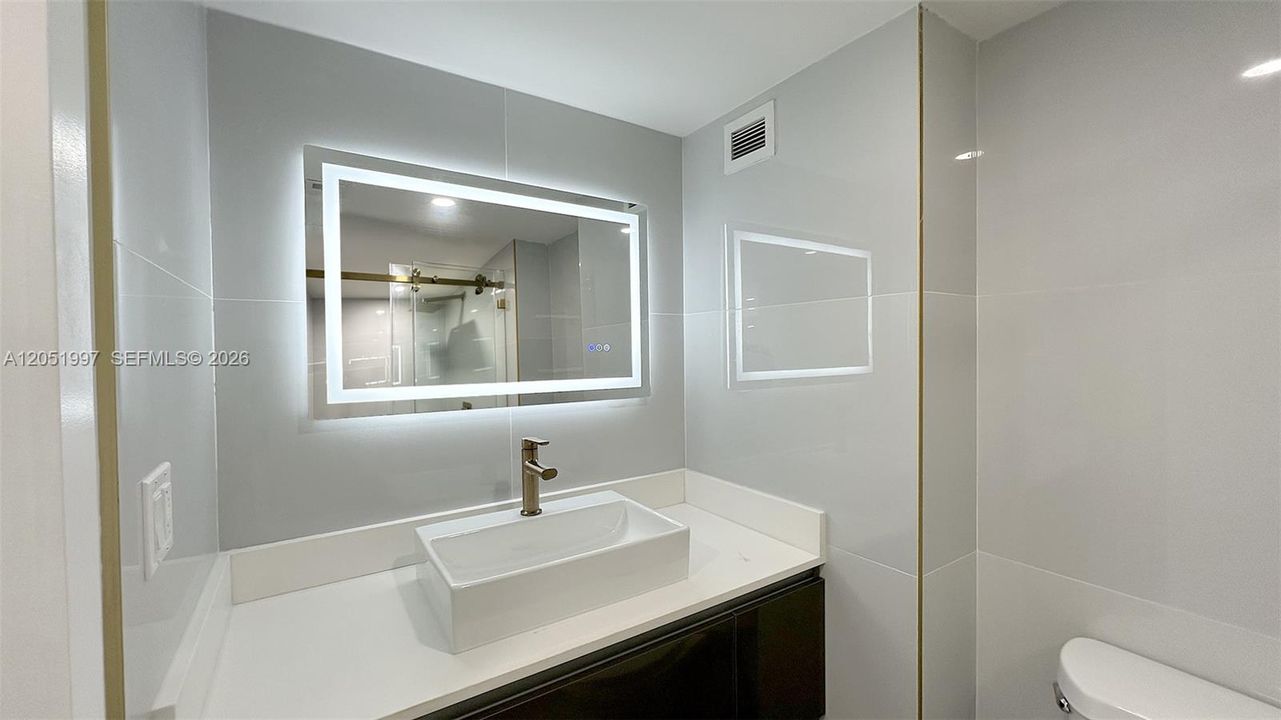 For Rent: $2,950 (2 beds, 2 baths, 1565 Square Feet)