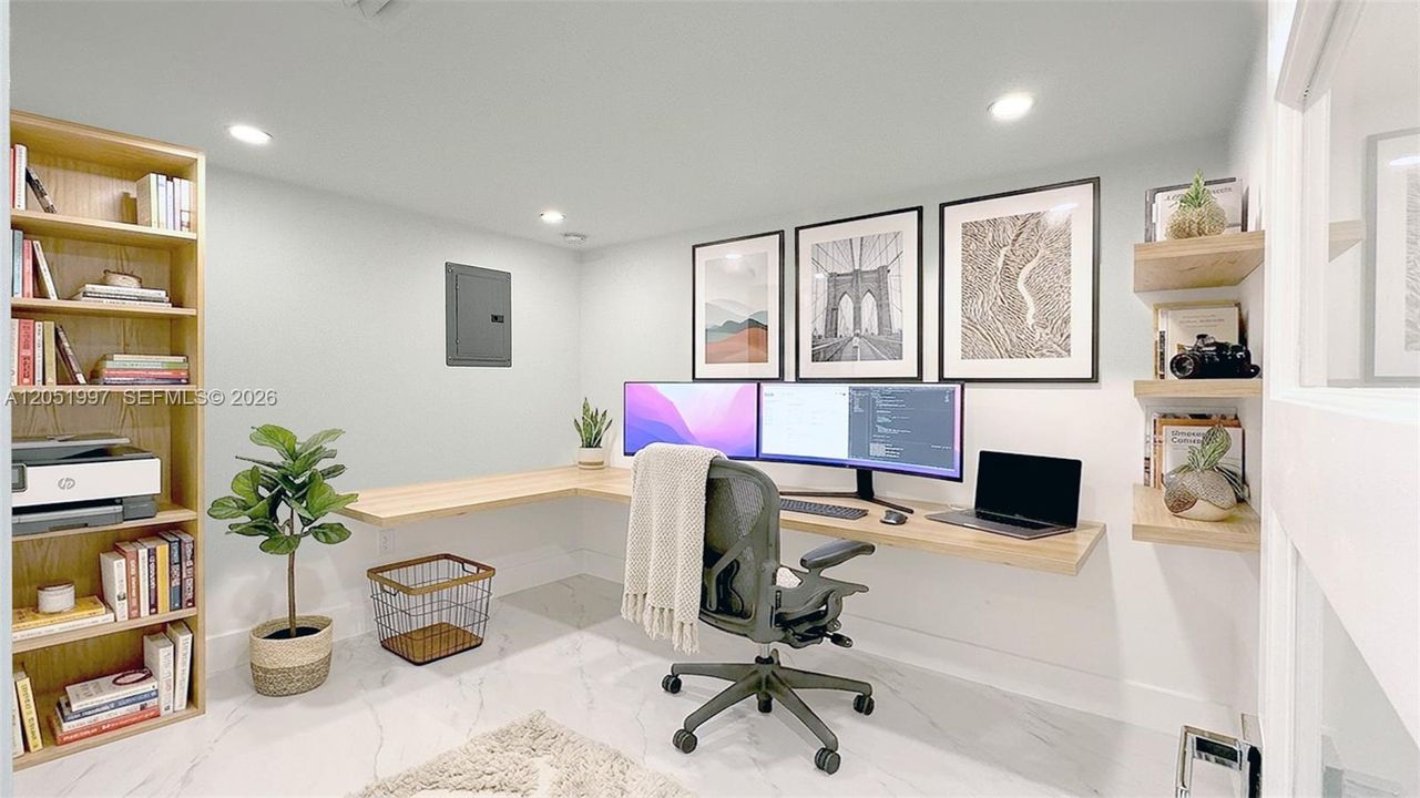For Rent: $2,950 (2 beds, 2 baths, 1565 Square Feet)